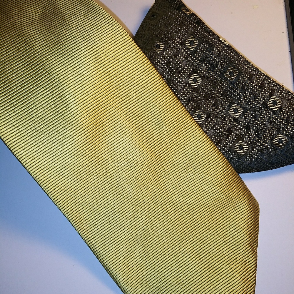 Silk Tie & Pocket Square Ensemble